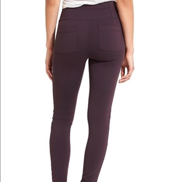 Athleta Metro High Waisted Legging 